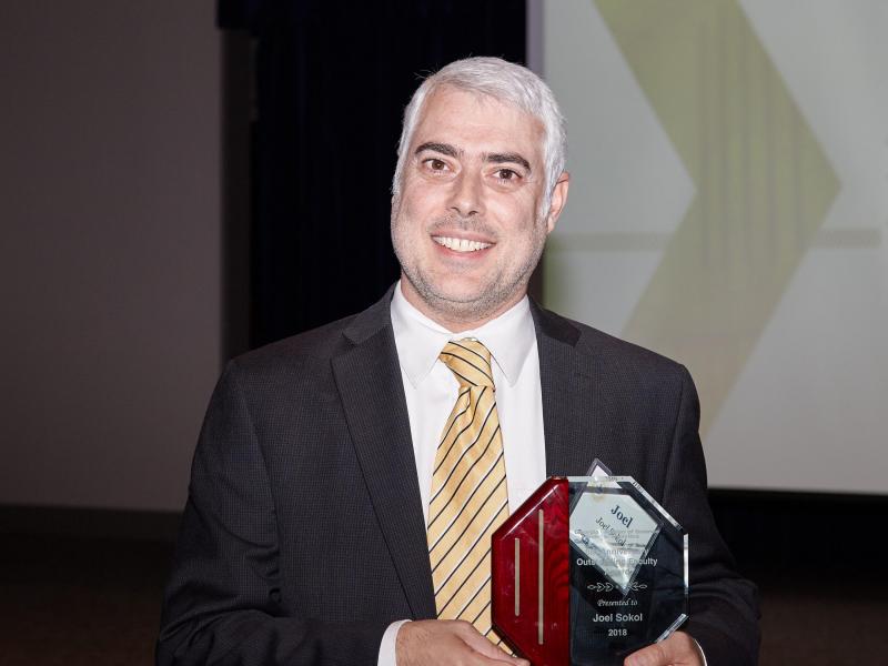 Professor Joel Sokol, who also directs the Master of Science in Analytics program, received the Outstanding MSA Faculty Award, which was voted on by MSA alumni.